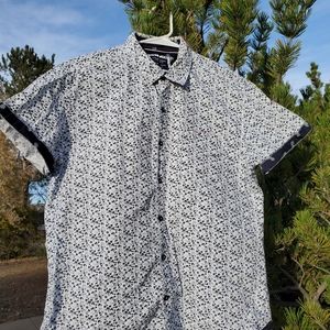 Sunrise Kingdom Short Sleeve Button Down Shirt (Medium)